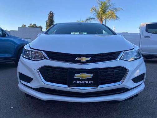 2018 Chevrolet Cruze LS