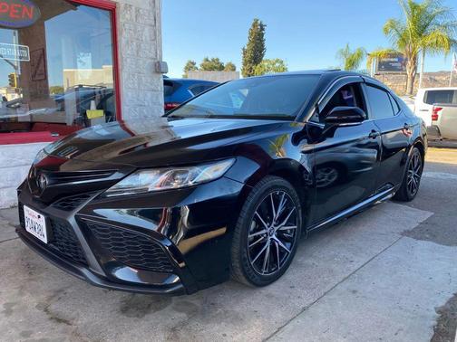 2022 Toyota Camry SE