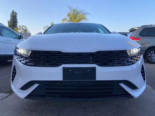2023 Kia K5 LXS