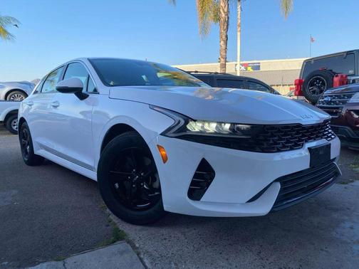 2023 Kia K5 LXS
