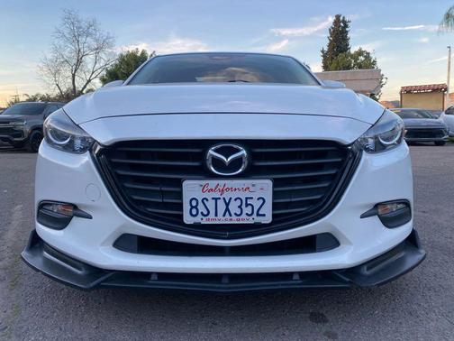 2017 Mazda Mazda3 Touring