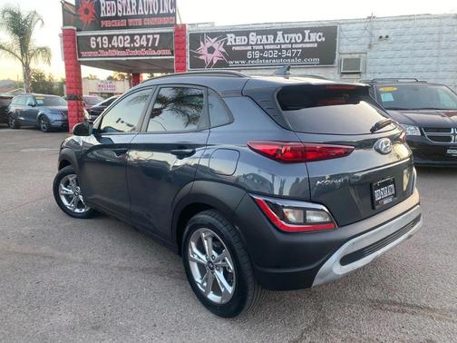 2022 Hyundai KONA SEL