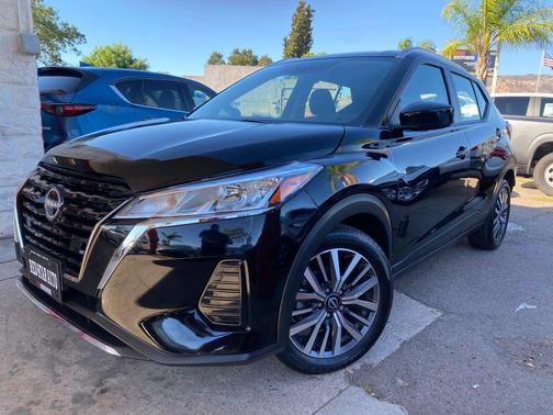 2023 Nissan Kicks SV