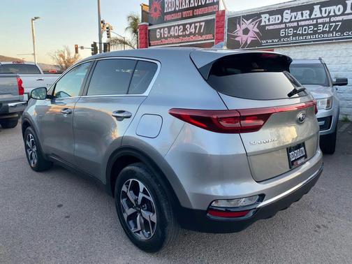 2022 Kia Sportage LX
