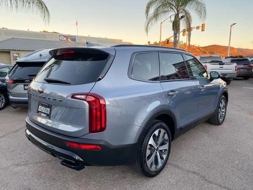 2020 Kia Telluride S