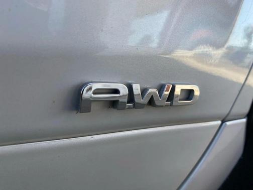 2023 Toyota Highlander Hybrid Platinum