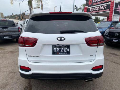 2019 Kia Sorento LX