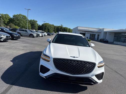Uyuni White 2022 Genesis GV70 2.5T AWD