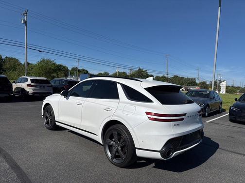 Uyuni White 2022 Genesis GV70 2.5T AWD