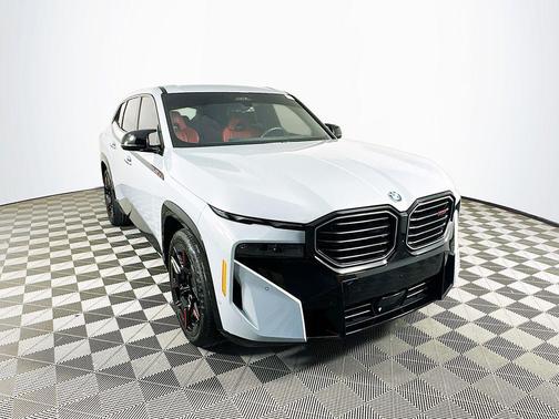 Brooklyn Grey Metallic 2024 BMW XM Label Red