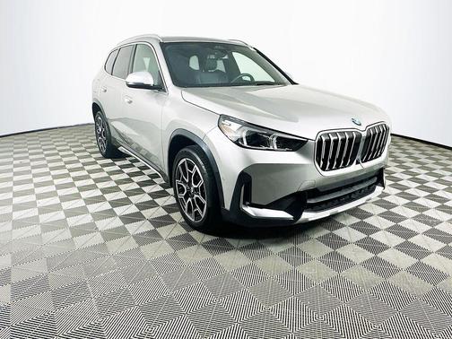 Space Silver Metallic 2024 BMW X1 xDrive28i