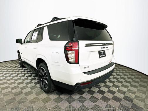 Iridescent Pearl Tricoat 2022 Chevrolet Tahoe 4WD RST
