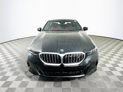 2026 BMW i5 xDrive40