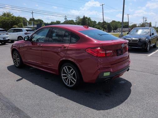 Melbourne Red Metallic 2017 BMW X4 M40i