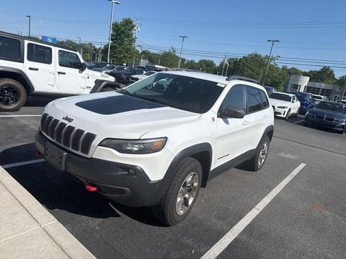 Bright White Clearcoat 2019 Jeep Cherokee Trailhawk Elite