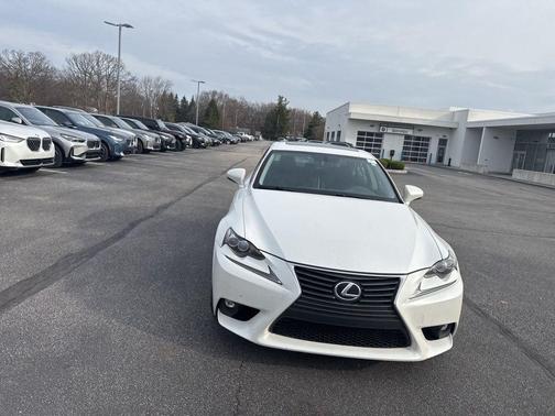 2016 Lexus IS 300 Base