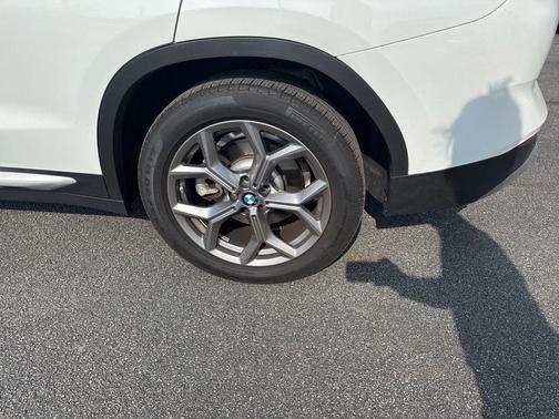 Alpine White 2024 BMW X3 xDrive30i