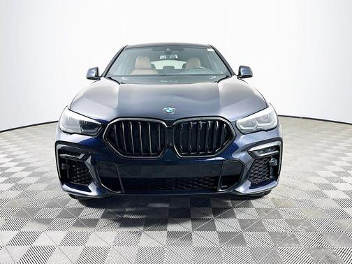 2022 BMW X6 M50i