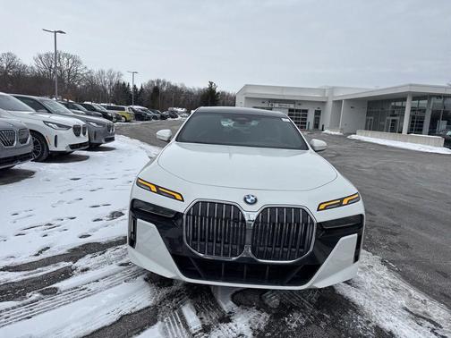 2023 BMW 760 i xDrive