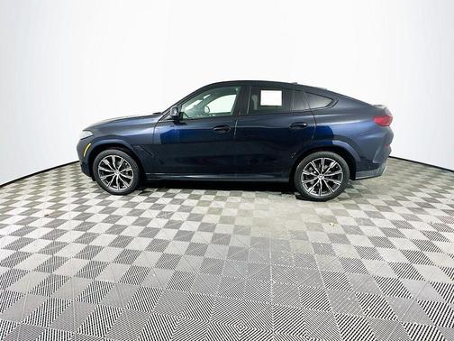Carbon Black Metallic 2026 BMW X6 xDrive40i