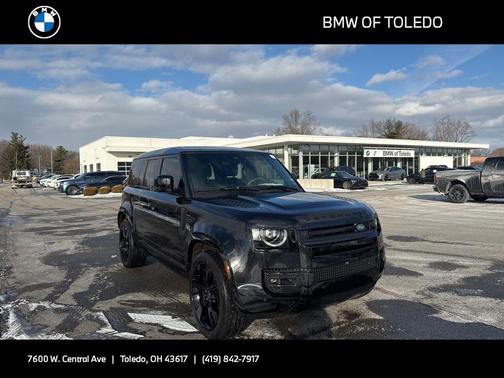 2023 Land Rover Defender 110 V8