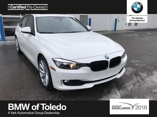 Alpine White 2015 BMW 320 i