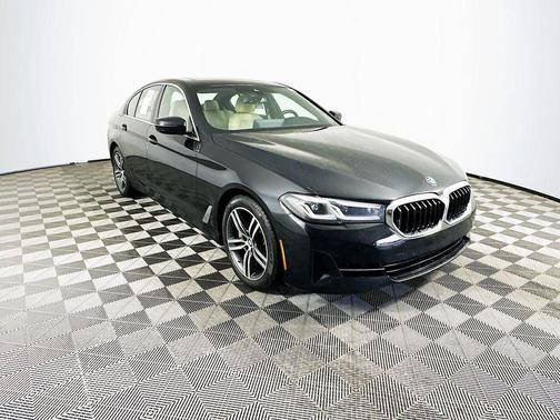 Black Sapphire Metallic 2021 BMW 530 xDrive