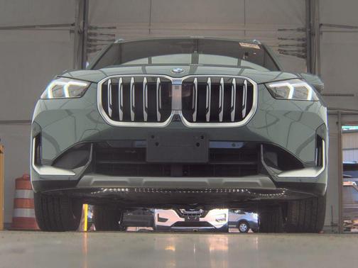 Cape York Green Metallic 2025 BMW X1 xDrive28i