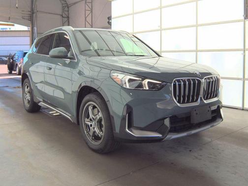 Cape York Green Metallic 2025 BMW X1 xDrive28i