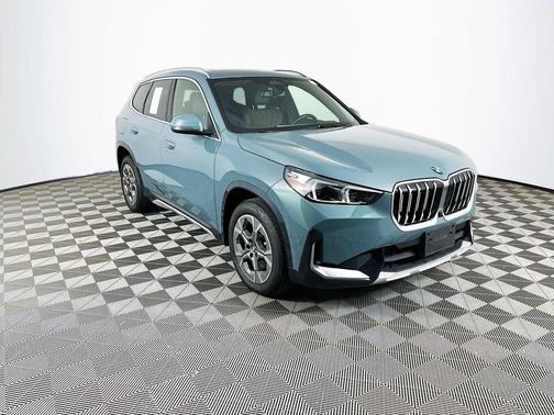 Cape York Green Metallic 2025 BMW X1 xDrive28i