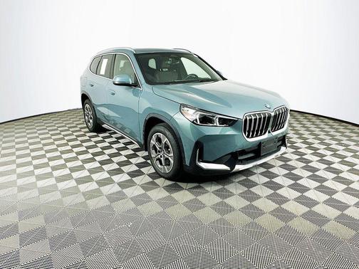 Cape York Green Metallic 2025 BMW X1 xDrive28i