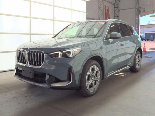 Cape York Green Metallic 2025 BMW X1 xDrive28i
