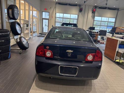 Imperial Blue Metallic 2010 Chevrolet Malibu LS