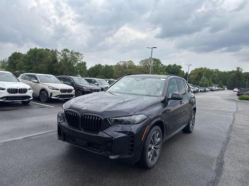 Carbon Black Metallic 2026 BMW X5 xDrive40i
