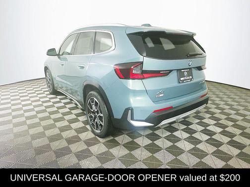 Cape York Green Metallic 2026 BMW X1 xDrive28i