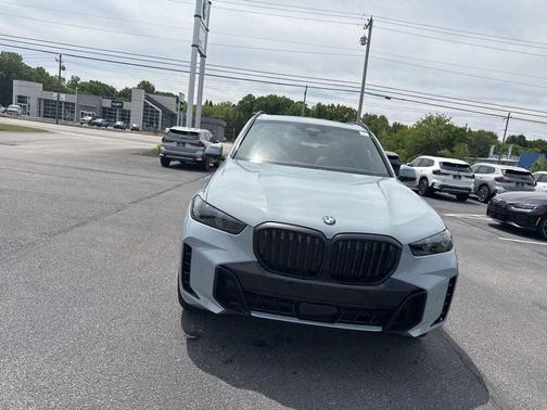 Brooklyn Grey Metallic 2026 BMW X5 xDrive40i