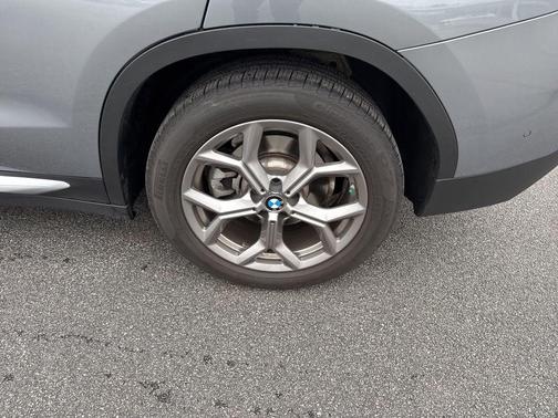 Skyscraper Grey Metallic 2024 BMW X3 xDrive30i