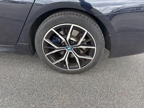 Carbon Black Metallic 2023 BMW 530e Base