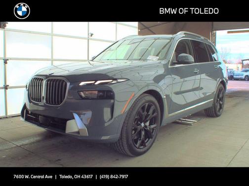 2025 BMW X7 xDrive40i
