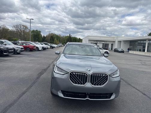 Skyscraper Grey Metallic 2026 BMW X3 30 xDrive