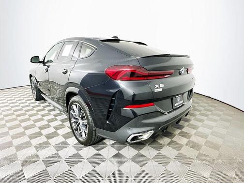 Black Sapphire Metallic 2026 BMW X6 xDrive40i