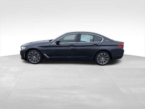 Dark Graphite Metallic 2019 BMW 530e xDrive iPerformance