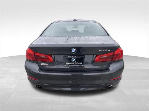 Dark Graphite Metallic 2019 BMW 530e xDrive iPerformance