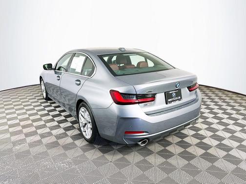 Skyscraper Gray Metallic 2025 BMW 330 xDrive