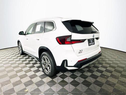 Alpine White 2023 BMW X1 xDrive28i