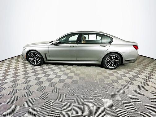 Donington Gray Metallic 2021 BMW 740 xDrive
