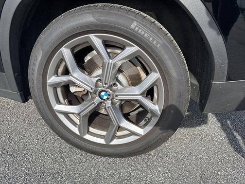 Jet Black 2023 BMW X3 xDrive30i