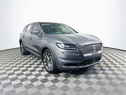 ASHER GRAY MET CC 2022 Lincoln Nautilus Reserve