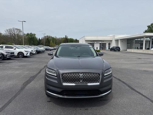 ASHER GRAY MET CC 2022 Lincoln Nautilus Reserve