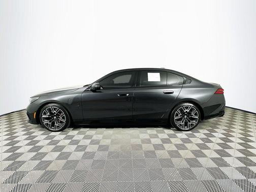 2026 BMW 550e 550e xDrive